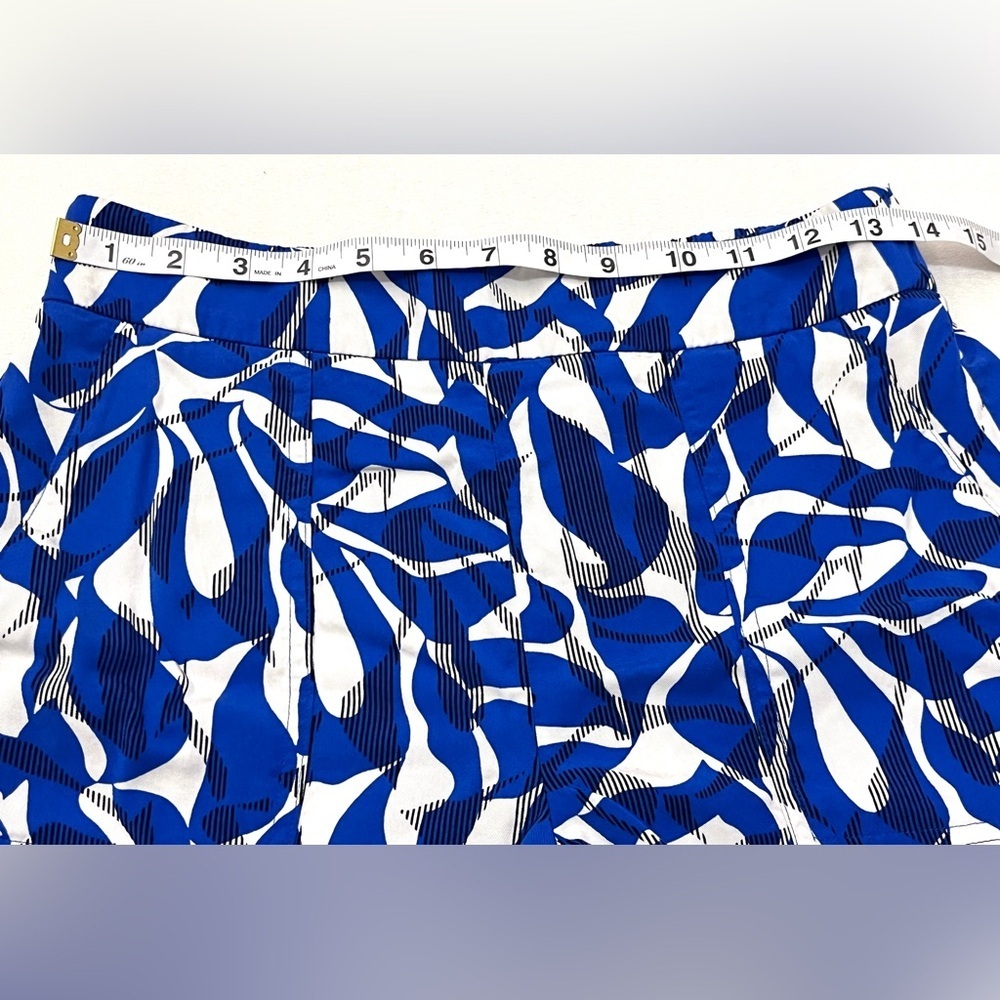 Nine West Women's Blue White Print Casual Elastic Waist Shorts with Pockets - Picture 6 of 15